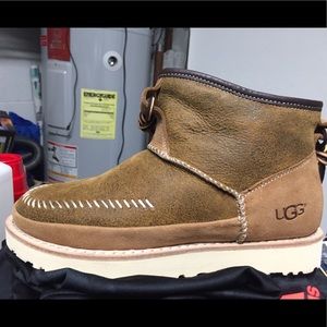 UGG CAMPFIRE SLIP ON CHESTNUT LEATHER BOMBER BOOTS